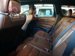 جیپ گراند شیرۆکی